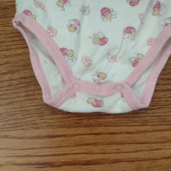 9 - 12 M | Five Onesie Bundle | Baby Connection - Picture 6 of 16